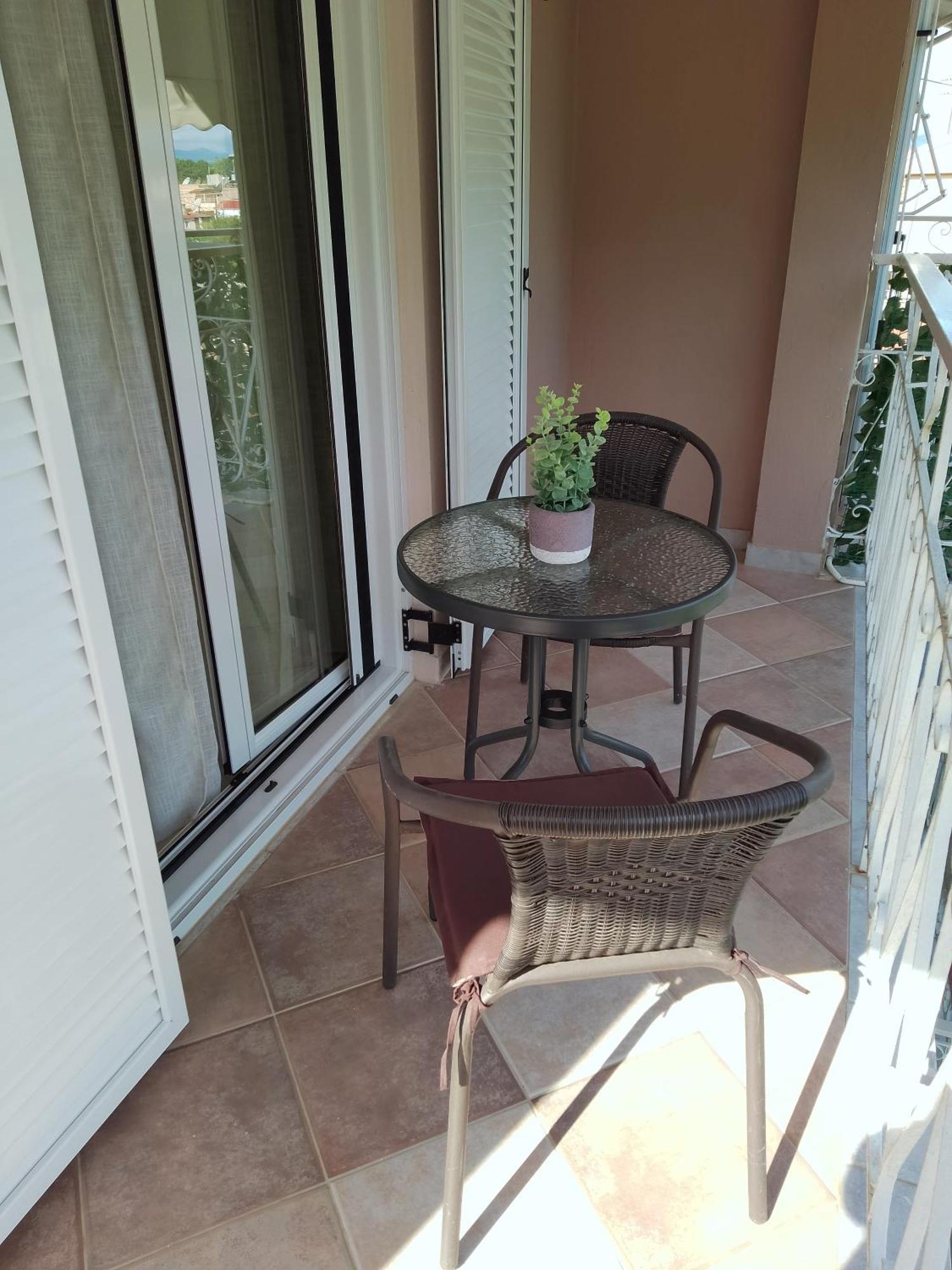 Vicky'S Guesthouse Kavos Luaran gambar