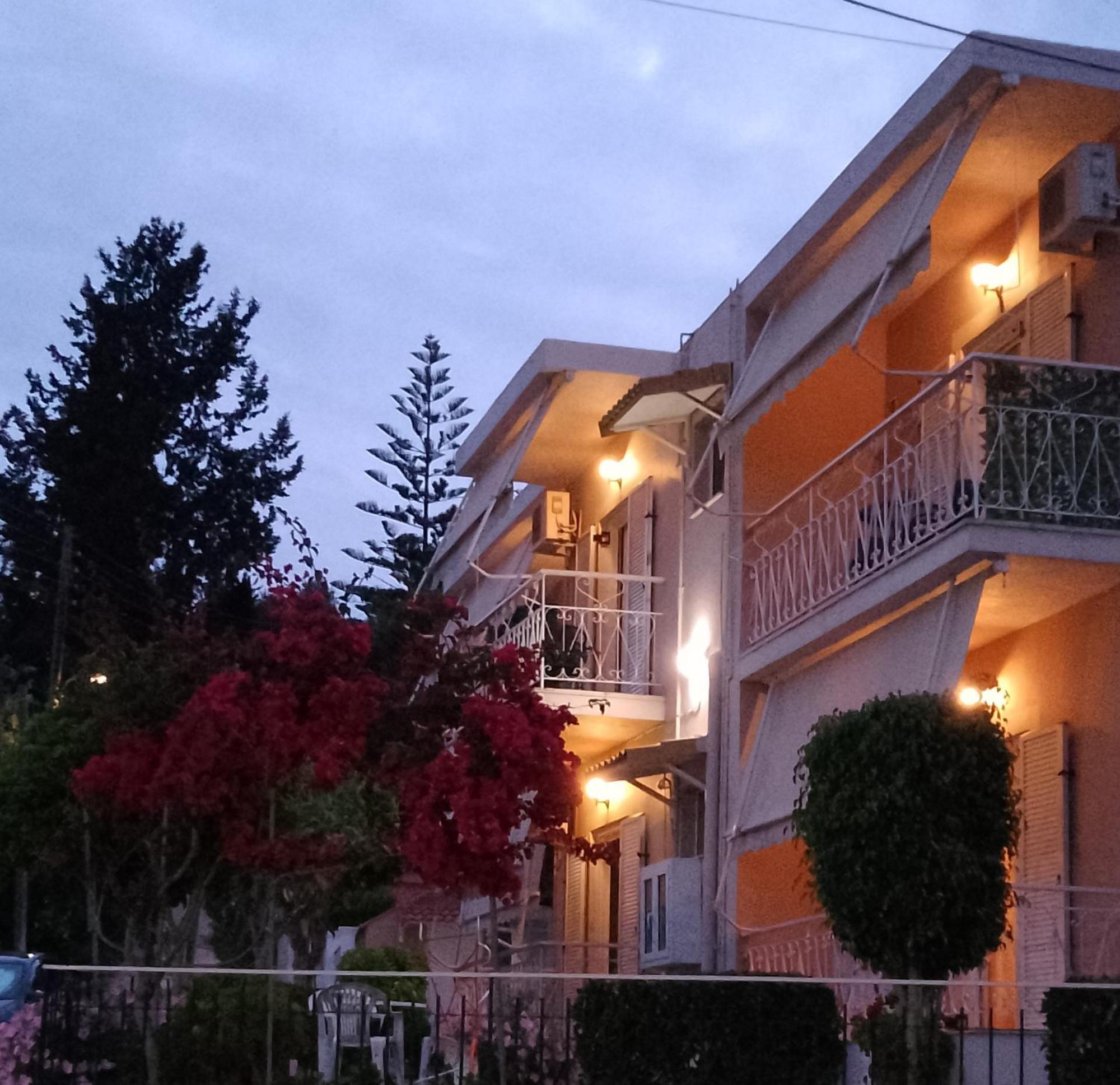 Vicky'S Guesthouse Kavos Bilik gambar