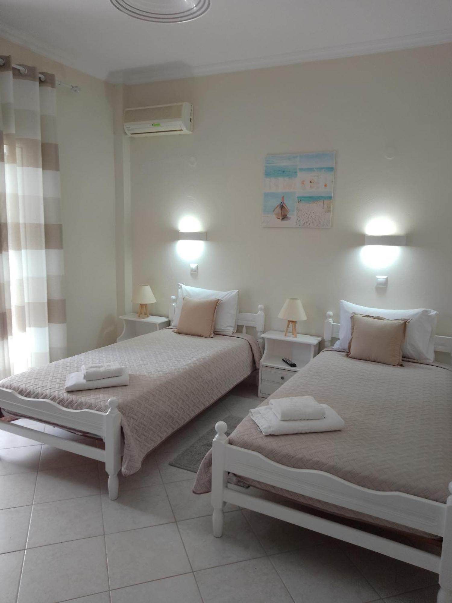 Vicky'S Guesthouse Kavos Luaran gambar