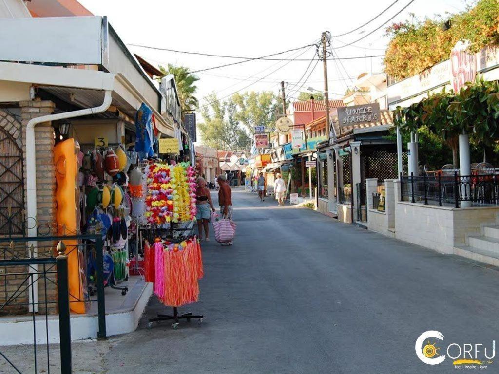 Vicky'S Guesthouse Kavos Luaran gambar